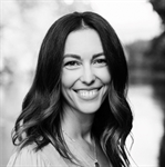 Headshot of Sara Barr