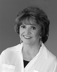 Profile photo for Larena Mazurek