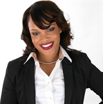 Headshot of Amber Gross