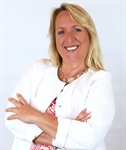 Headshot of Michelle Anderson