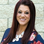 Headshot of Alesia Ritter