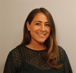 Headshot of Julia Surmonte