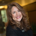 Headshot of Raquel Uggiano