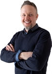 Headshot of Jason Holmes