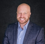 Headshot of Erik Linder