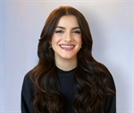 Headshot of Amelia Capaz