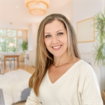 Photo of Stephanie Stuer Reynolds