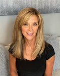 Profile photo for Laurie Marx