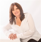 Photo of Melanie Maddy