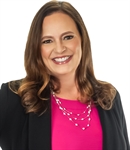 Photo of Lisa Baltozer