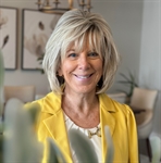 Profile photo for Carmen Knick