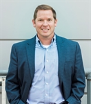 Headshot of Thomas Shumpert